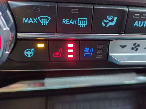 Used 2022 Ford F150 Lariat w/ Equipment Group 502A High image 24