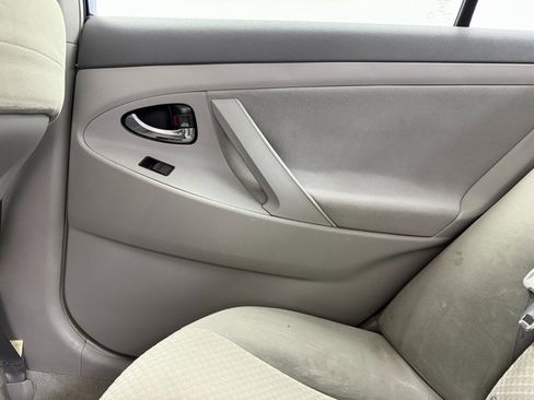 Used 2007 Toyota Camry LE image 32