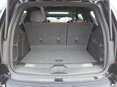 Used 2023 GMC Yukon Denali Ultimate AWD/4WD image 27