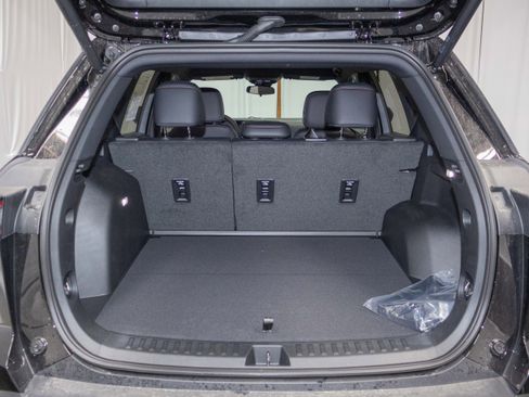 New 2026 Chevrolet Equinox RS w/ Convenience Package III AWD/4WD image 10