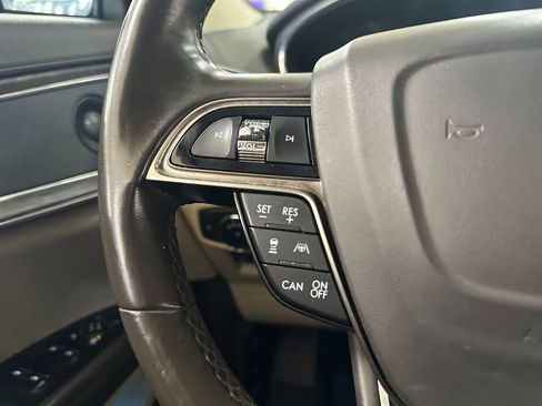 Used 2019 Lincoln Nautilus Reserve image 18