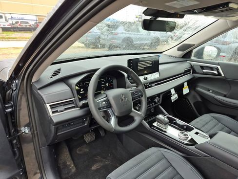 New 2026 Mitsubishi Outlander SE AWD/4WD image 38