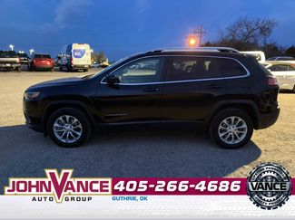 Used 2019 Jeep Cherokee Latitude w/ Popular Appearance Group video 2