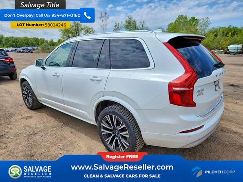 Used 2022 Volvo XC90 T6 Momentum w/ Climate Package AWD/4WD image 3
