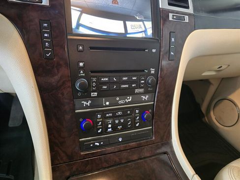 Used 2008 Cadillac Escalade ESV AWD image 28