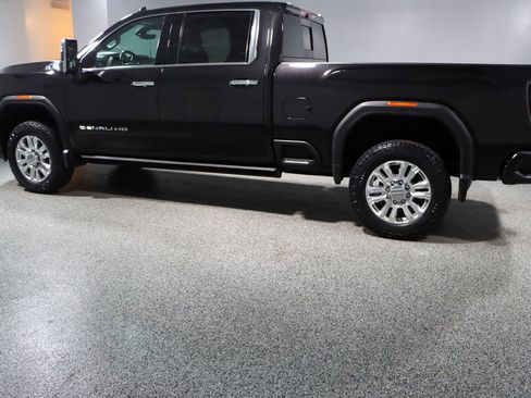 Used 2023 GMC Sierra 2500 Denali w/ Denali Ultimate Package image 10