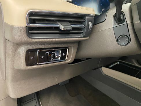 Used 2023 Lincoln Corsair AWD w/ Equipment Group 101A image 16