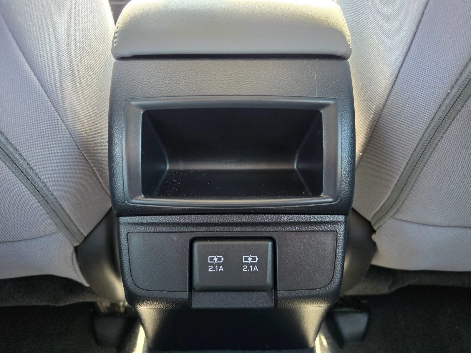 Used 2019 Subaru Outback 2.5i Premium AWD/4WD image 18