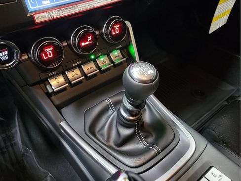 New 2026 Toyota GR86 Premium image 12