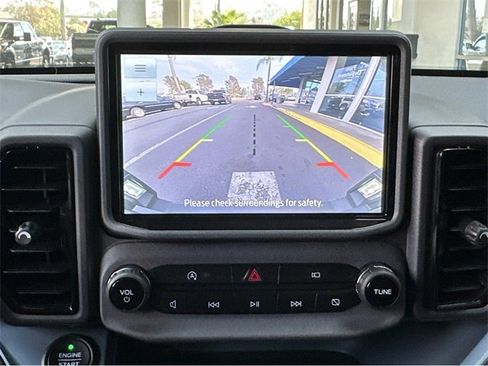 Used 2021 Ford Bronco Sport Badlands image 10