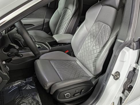 Used 2019 Audi S5 Prestige w/ S Sport Package image 16