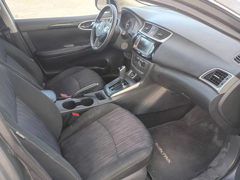 Used 2019 Nissan Sentra SV FWD image 8