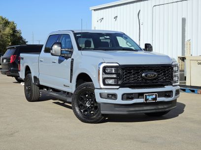 New 2026 Ford F250 Lariat w/ Black Appearance Package