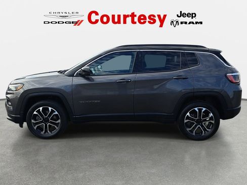Certified 2023 Jeep Compass Limited w/ Sun and Sound Group image 6