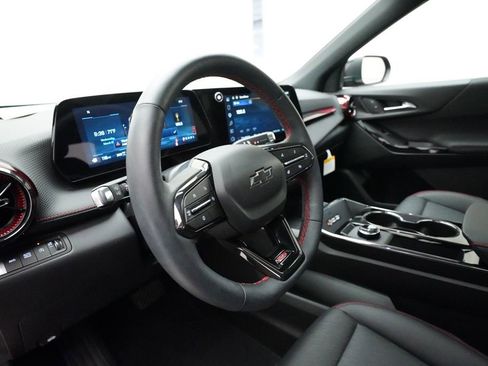 Certified 2026 Chevrolet Equinox RS w/ LPO, Floor Liner Package image 8