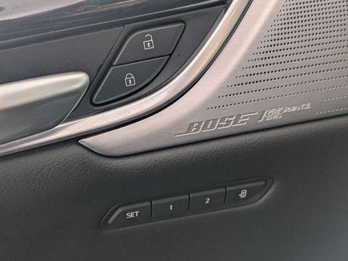 Used 2025 Cadillac XT5 Premium Luxury image 11