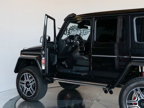 Used 2017 Mercedes-Benz G 550 Squared image 40