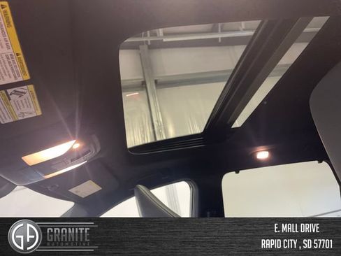 Used 2023 INFINITI QX60 Autograph AWD/4WD image 14
