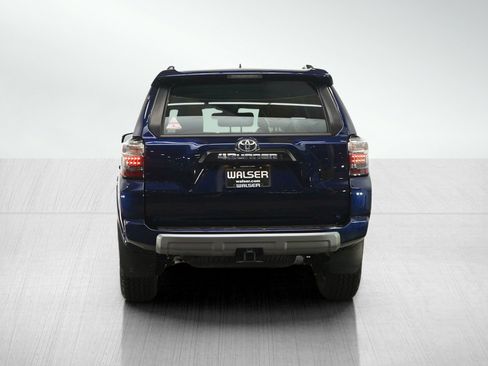 Used 2020 Toyota 4Runner TRD Off-Road Premium AWD/4WD image 4