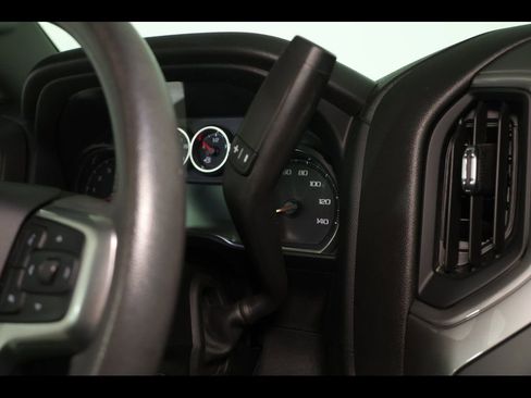 Used 2022 Chevrolet Silverado 2500 Custom w/ Custom Value Package AWD/4WD image 29