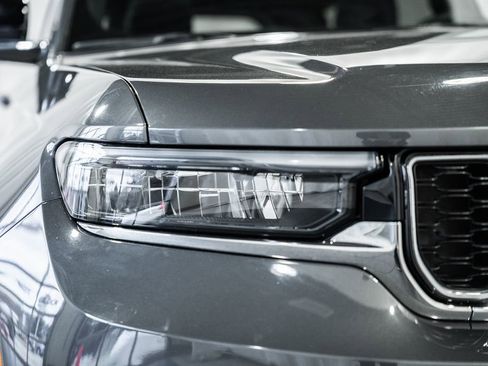 Certified 2024 Jeep Grand Cherokee L Limited w/ Luxury Tech Group II image 17