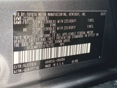 Used 2025 Toyota RAV4 LE AWD/4WD image 31