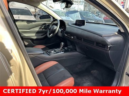 Used 2024 MAZDA CX-30 Carbon image 9