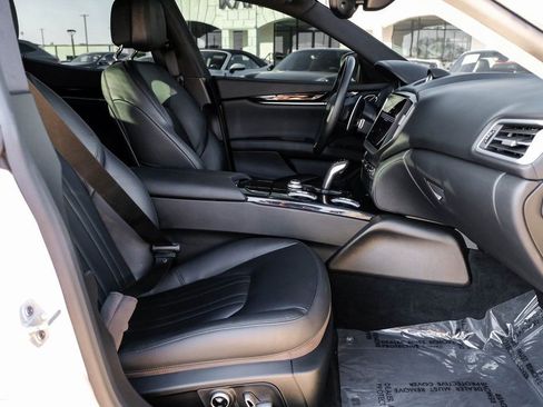 Used 2023 Maserati Ghibli Modena image 33