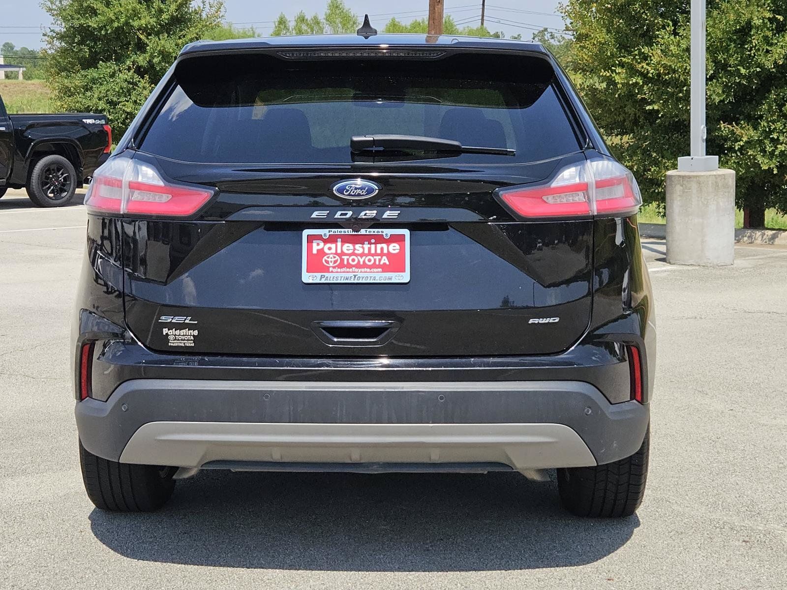Used 2024 Ford Edge SEL AWD/4WD image 5