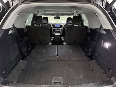Used 2022 Ford Explorer Limited w/ Equipment Group 301A RWD image 35