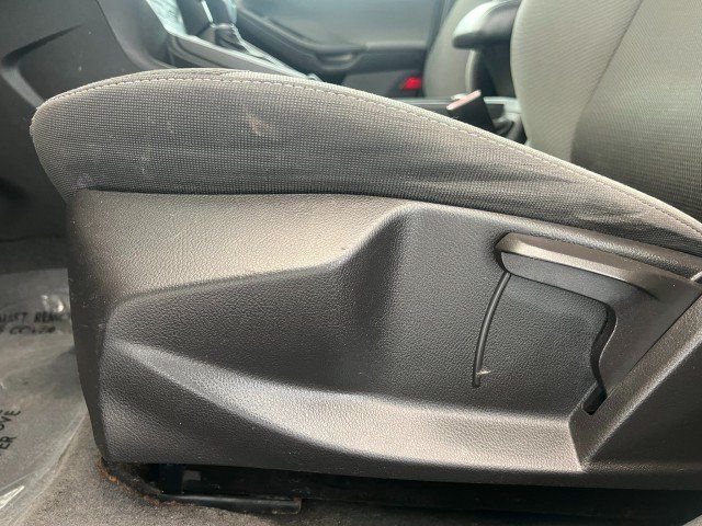 Used 2012 Ford Focus SE FWD image 13
