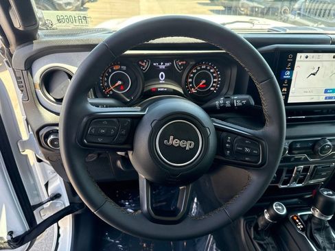 Used 2024 Jeep Wrangler Unlimited Sport AWD/4WD image 20