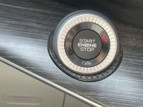 Used 2023 Jeep Wagoneer L Series II w/ Premium Group I AWD/4WD image 27