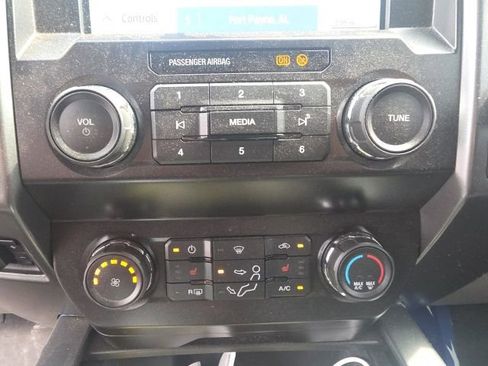 Used 2022 Ford F250 XLT w/ XLT Premium Package AWD/4WD image 9