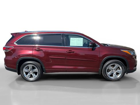Used 2015 Toyota Highlander Limited Platinum AWD/4WD image 6