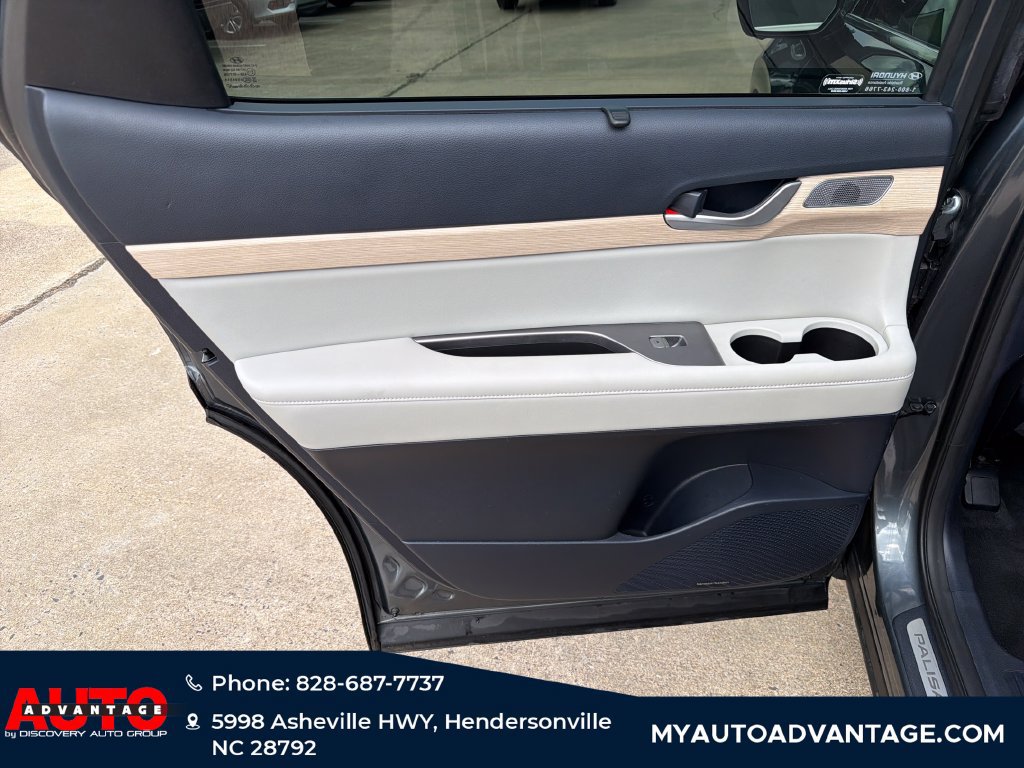 Used 2024 Hyundai Palisade Limited AWD/4WD image 29