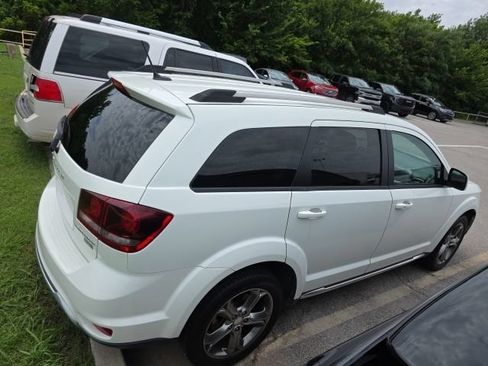 Used 2017 Dodge Journey Crossroad FWD image 6