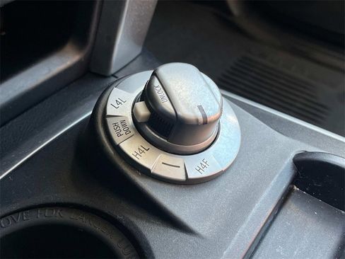 Used 2021 Toyota 4Runner Limited image 40