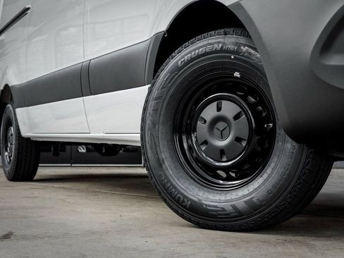 Used 2026 Mercedes-Benz Sprinter 2500 image 7