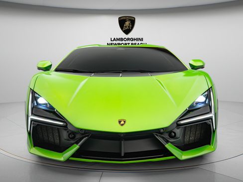 Used 2024 Lamborghini Revuelto AWD/4WD image 2