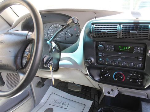 Used 1998 Ford Ranger XLT RWD image 39