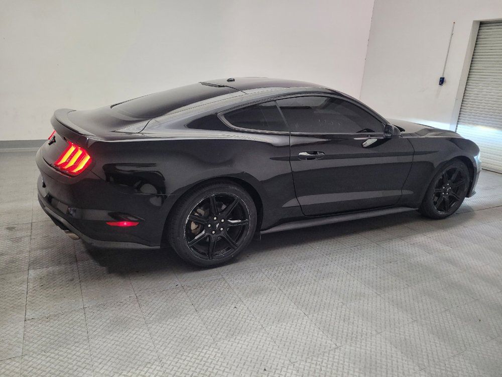 Used 2019 Ford Mustang Coupe w/ Black Accent Package RWD image 10