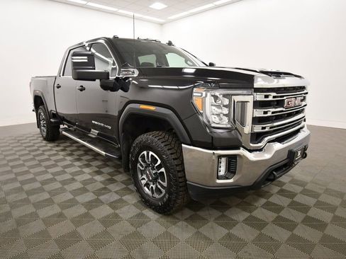 Used 2021 GMC Sierra 3500 SLE w/ SLE Value Package image 10