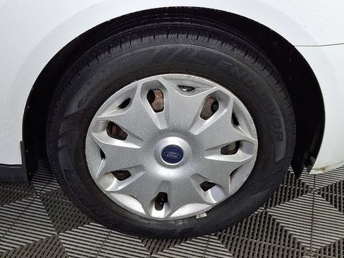 Used 2015 Ford Transit Connect XLT FWD image 11