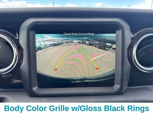 Used 2021 Jeep Wrangler Unlimited Sahara image 18