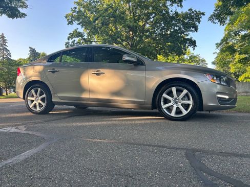 Used 2016 Volvo S60 T5 Premier AWD/4WD image 4