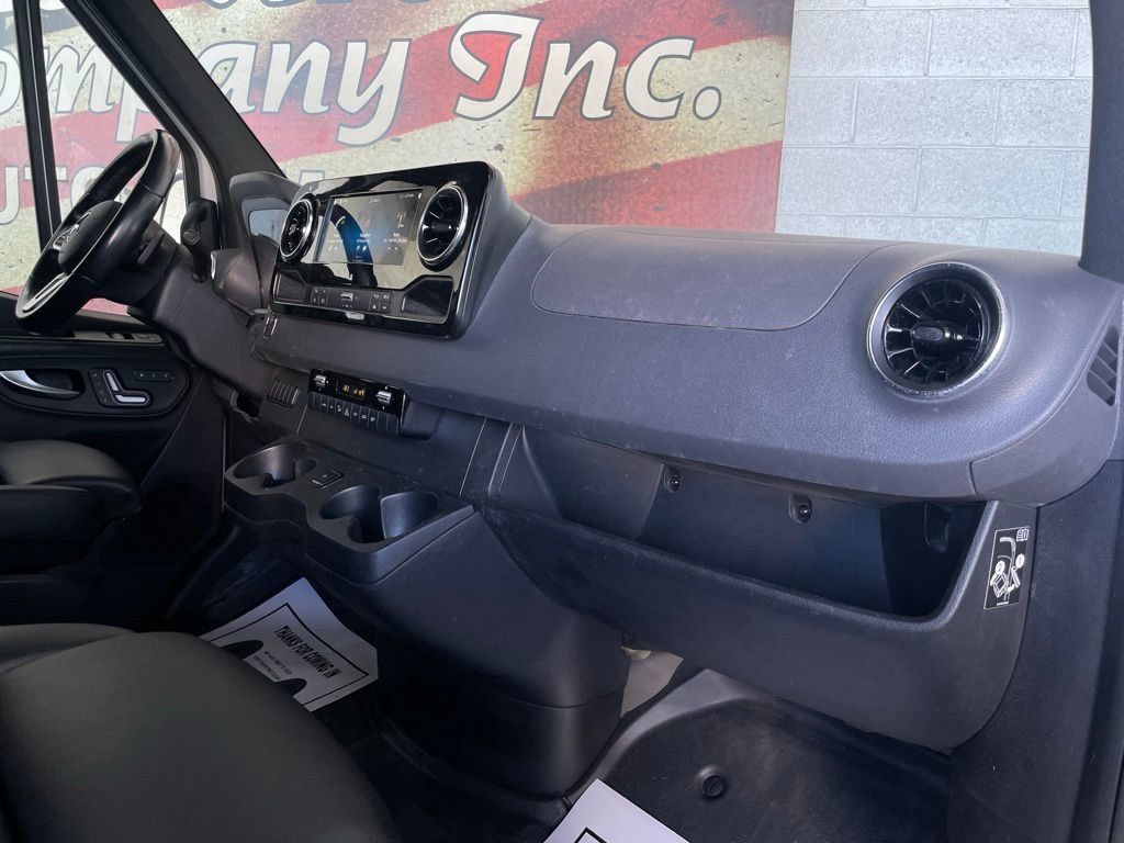 Used 2022 Mercedes-Benz Sprinter 3500 image 14