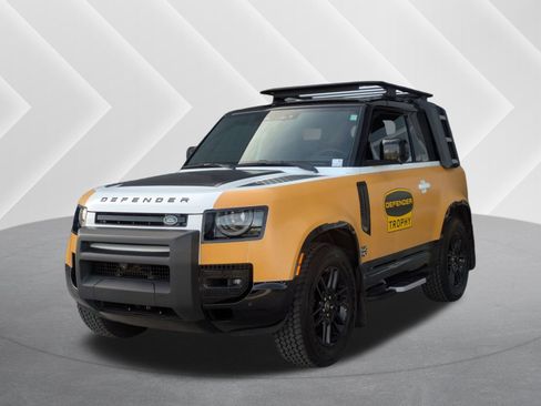 Certified 2023 Land Rover Defender 90 X-Dynamic SE image 1