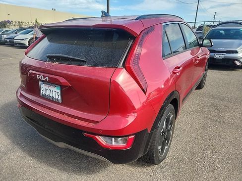 Certified 2023 Kia Niro Wind FWD image 12