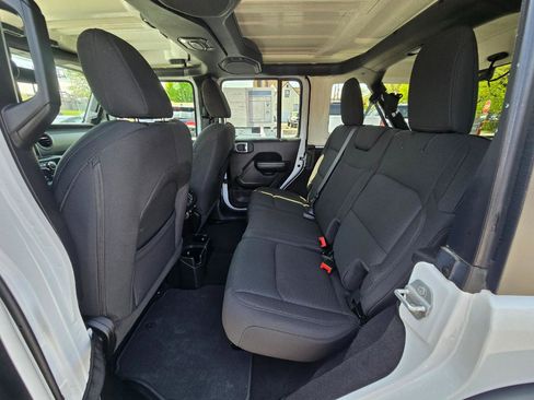 Used 2021 Jeep Wrangler Unlimited Sport w/ Dual Top Group AWD/4WD image 13